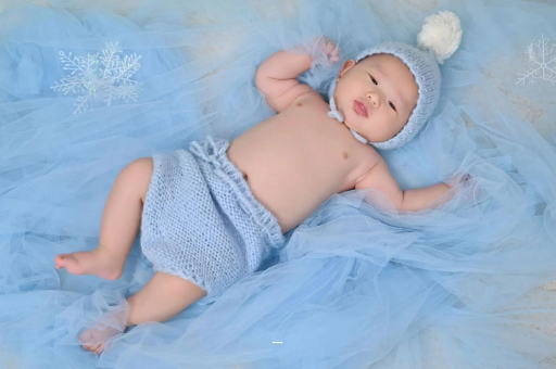 博罗宝宝几个月可以吃饭